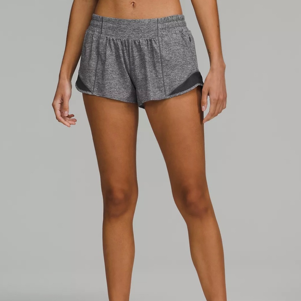 Lululemon 2.5” Hotty Hot Shorts